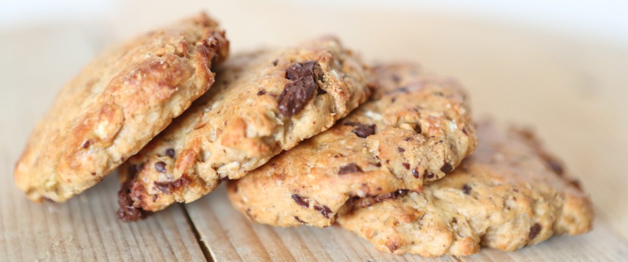 Chocolade Banaan koekjes op houten plank
